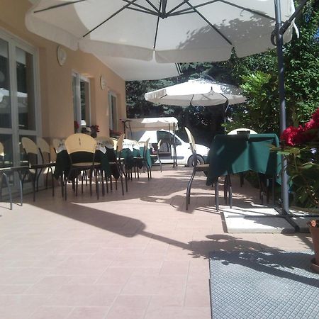 Hotel Trinidad Rimini Zewnętrze zdjęcie