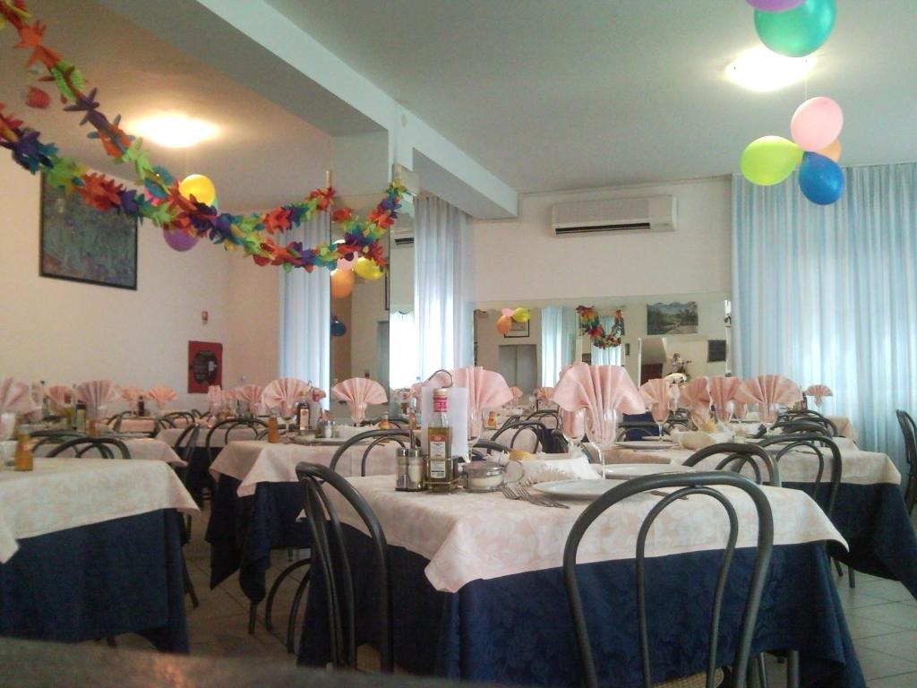 Hotel Trinidad Rimini Zewnętrze zdjęcie