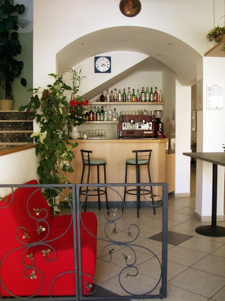 Hotel Trinidad Rimini Zewnętrze zdjęcie
